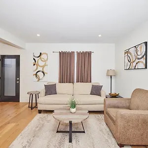 Riverview Executive - B Holiday home